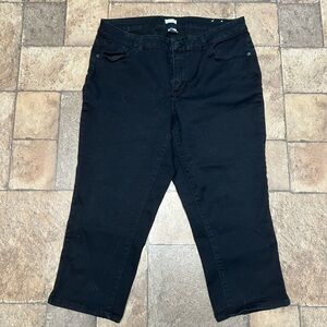 Westport Black Capris